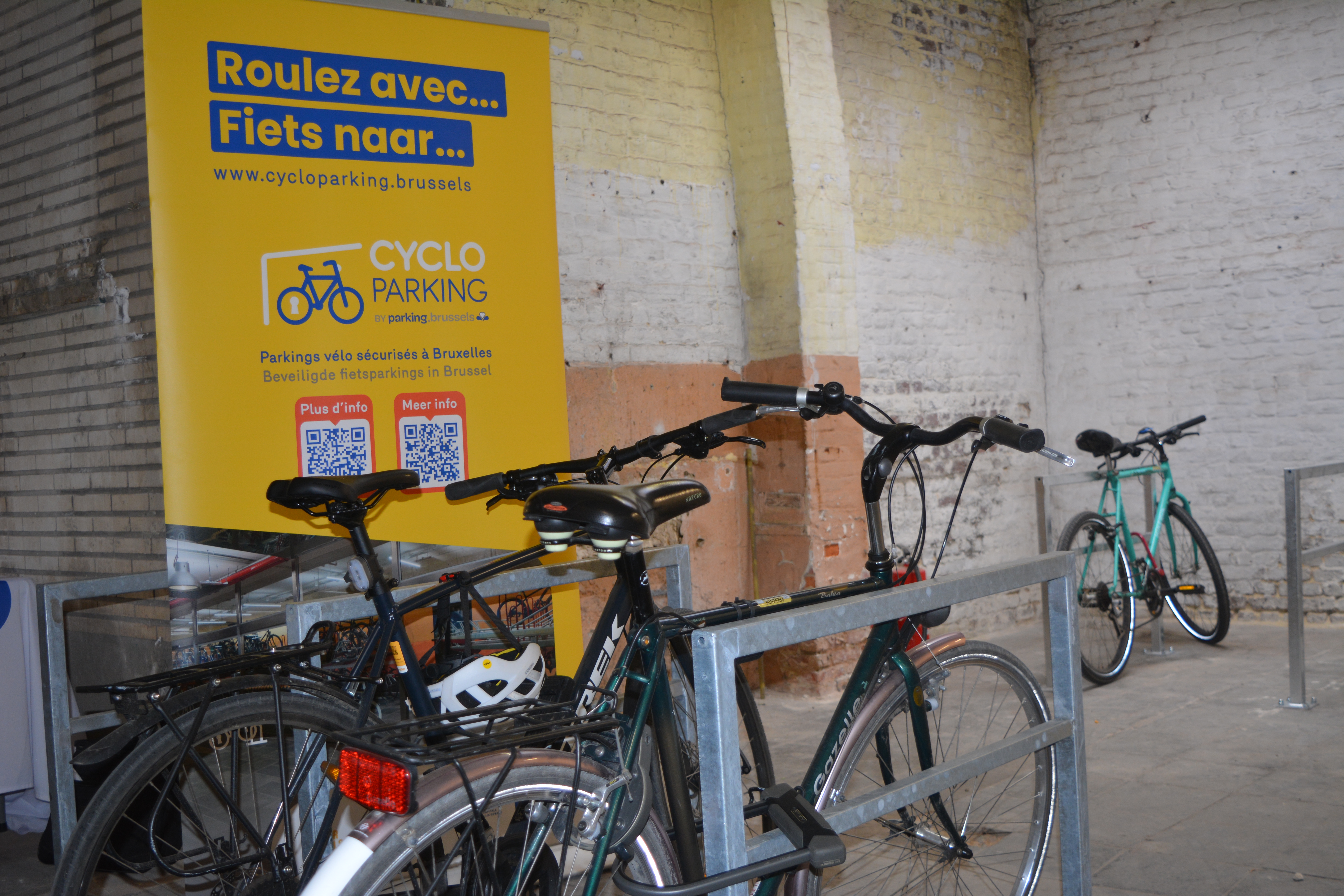 Nieuwe fietsenstalling in de Thomaesstraat